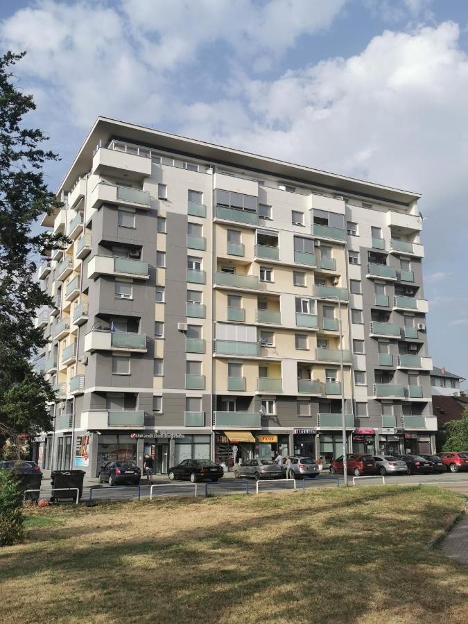 多博伊Apartman Bella公寓 外观 照片